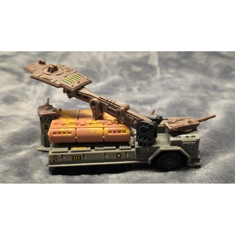Vintage 1989 Kenner Mega Force Trident Rapid Deployment Fueler